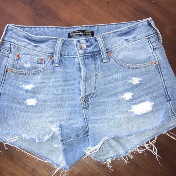 Abercrombie & Fitch bundle of 4 cutoffs - Picture 2 of 5